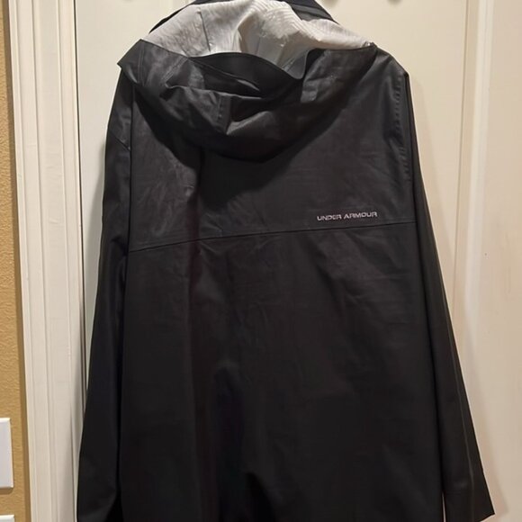 UNDER ARMOUR 3XL JACKET with hood, never worn. - Picture 4 of 11
